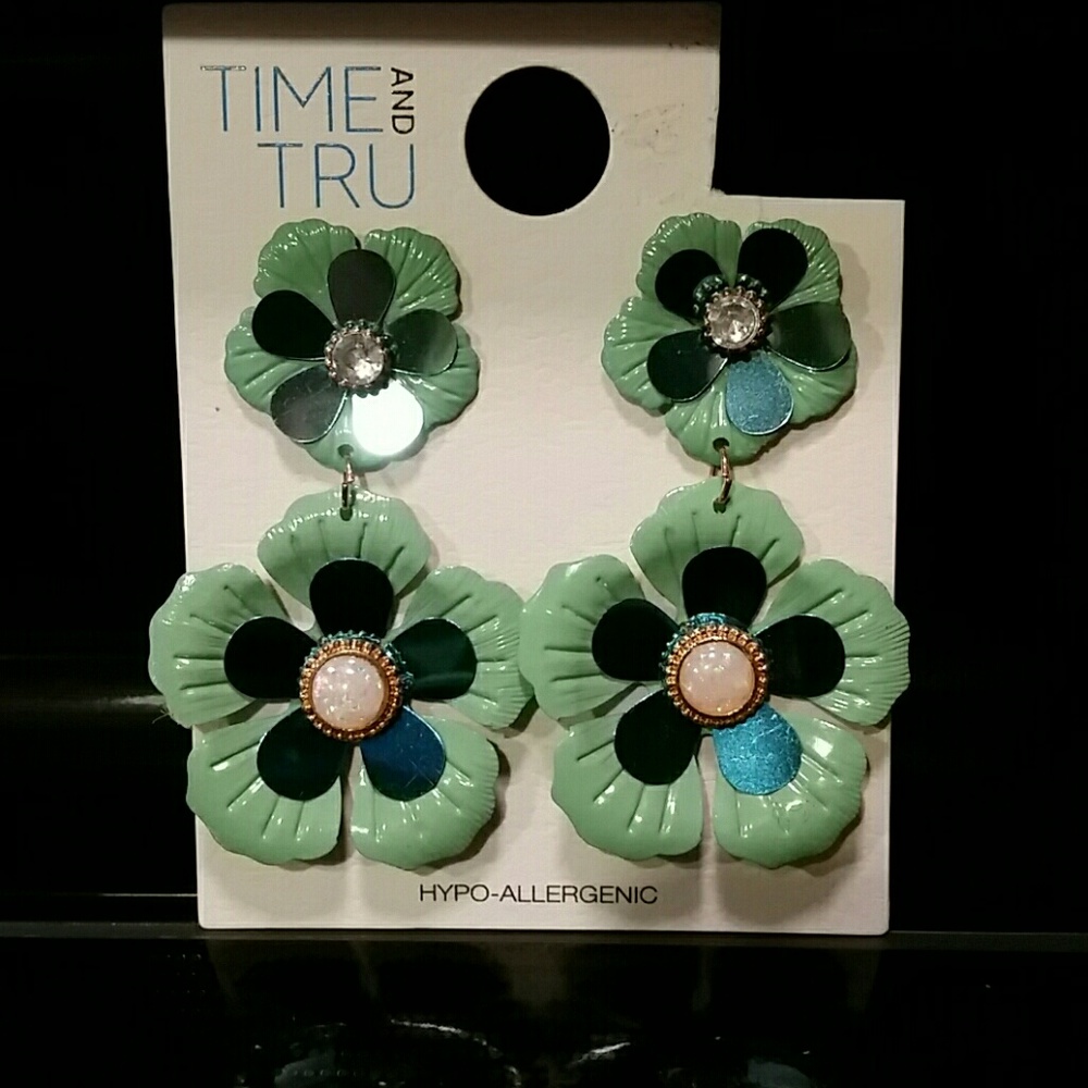 Green earrings